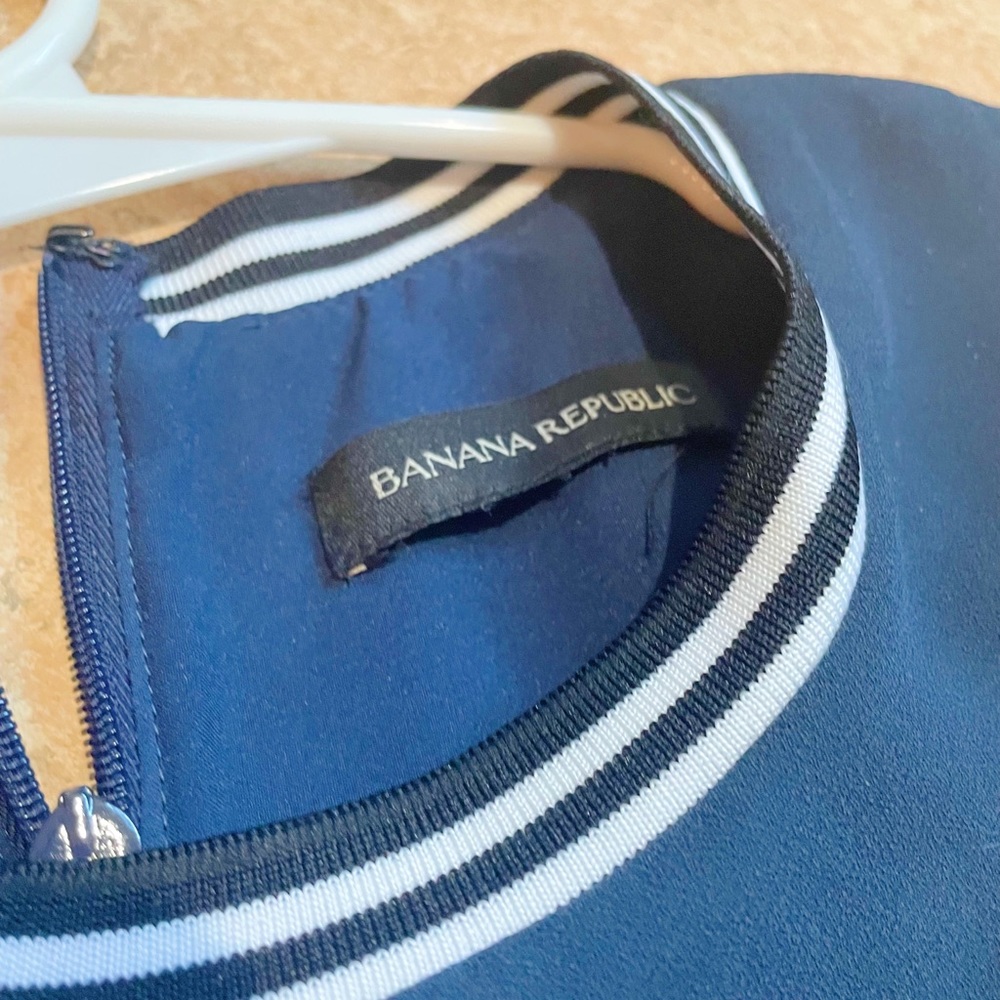 Banana republic navy blue jumpsuit - Picture 4 of 4
